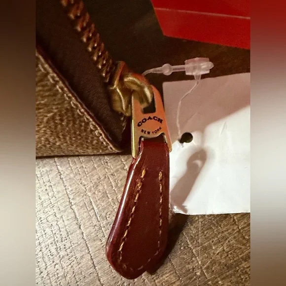 Coach Signature Zip Around Wallet (NWT) - Picture 7 of 9